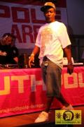 Skarra Mucci (Jam) with DeeBuzz 24. Summer Jam Festival - Fuehlinger See, Koeln - Dancehall Tent 03. Juli 2009 (2).JPG